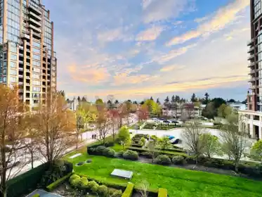 303 6833 Station Hill Drive, Burnaby, BC, Burnaby — Apartment/Condo for sale