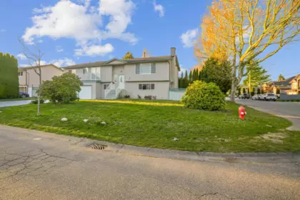 12987 62 Avenue, Surrey, BC, Surrey — Single Family Residence for sale