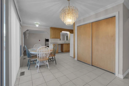 Guest Bathroom Photo of 12987 62 Avenue Avenue, Surrey, BC