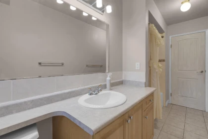 Hot Tub / Spa Photo of 12987 62 Avenue Avenue, Surrey, BC