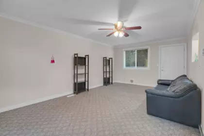 Laundry Room Photo of 12987 62 Avenue, Surrey, BC