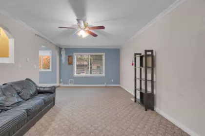 Mudroom Photo of 12987 62 Avenue, Surrey, BC