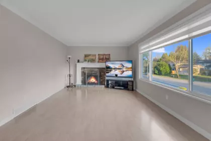 Primary Bedroom Photo of 12987 62 Avenue, Surrey, BC