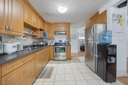 Kitchen Island Photo of 12710 113b Avenue, Surrey, BC