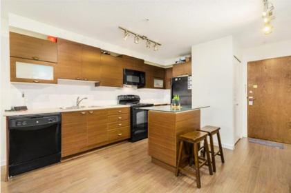Kitchen Photo of 205 10707 139 Street, Surrey, BC