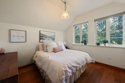 Basement Recreation Room Photo of 6524 Wellington Avenue, West Vancouver, BC