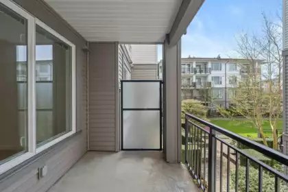 Powder Room Photo of 237 9388 Mckim Way, Richmond, BC