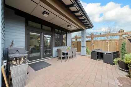 Front Yard Photo of 4910 Springs Boulevard, Tsawwassen, BC
