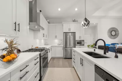 Kitchen Island Photo of 4910 Springs Boulevard, Tsawwassen, BC