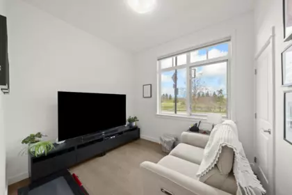 Mudroom Photo of 4910 Springs Boulevard, Tsawwassen, BC