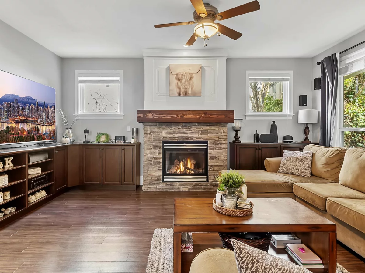 Family Room Photo of 23462 133 Avenue, Maple Ridge, BC