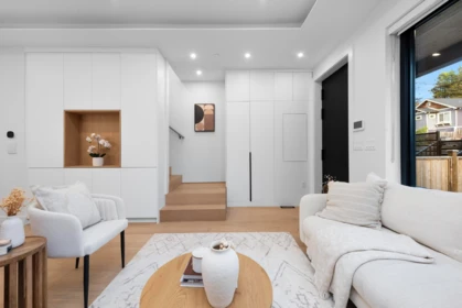 1 4889 Moss Street, Vancouver, BC, Vancouver — Half Duplex for sale