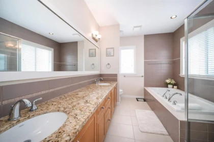 Primary Bathroom Photo of 6291 Semlin Court, Richmond, BC