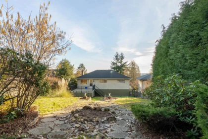 Swimming Pool Photo of 2321 Harrison Drive, Vancouver, BC