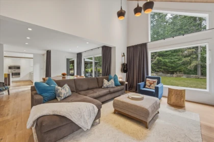 6232 Oboe Place, Whistler, BC, Whistler — Single Family Residence for sale