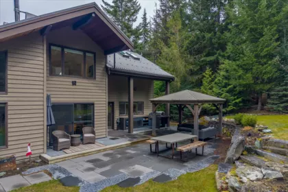 Garden / Landscaping Photo of 6232 Oboe Place, Whistler, BC
