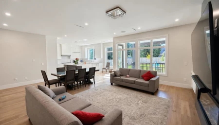 Breakfast Nook Photo of 937 160b Street, Surrey, BC