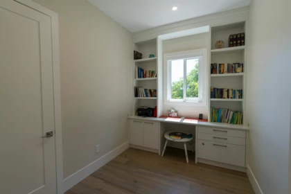 Mudroom Photo of 937 160b Street, Surrey, BC