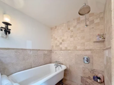 Primary Bathroom Photo of 12239 Skillen Street, Maple Ridge, BC