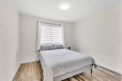 Walk-In Closet Photo of 10552 Woodglen Close, Surrey, BC