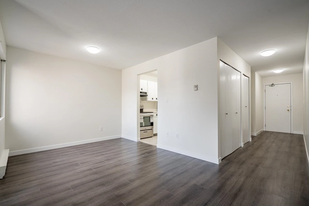 Living Room Photo of 304 33850 Fern Street, Abbotsford, BC