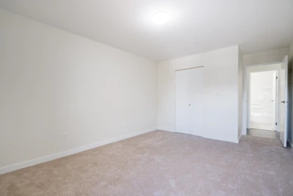 Basement Recreation Room Photo of 304 33850 Fern Street, Abbotsford, BC