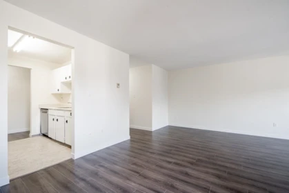 Primary Bedroom Photo of 304 33850 Fern Street, Abbotsford, BC
