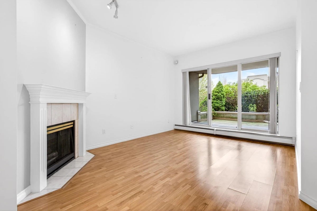 Living Room Photo of 125 2109 Rowland Street, Port Coquitlam, BC