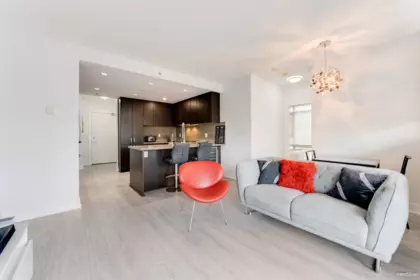 1807 1155 The High Street, Coquitlam, BC, Coquitlam — Apartment/Condo for sale