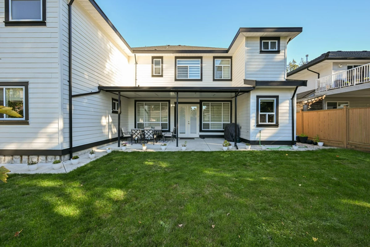 Living Room Photo of 2301 153 Street, Surrey, BC