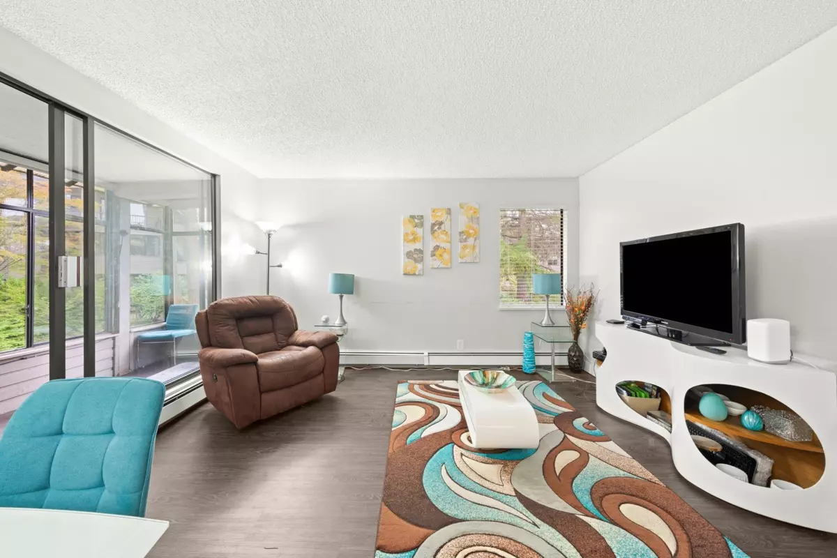 Dining Area Photo of 219 1760 Southmere Crescent, Surrey, BC