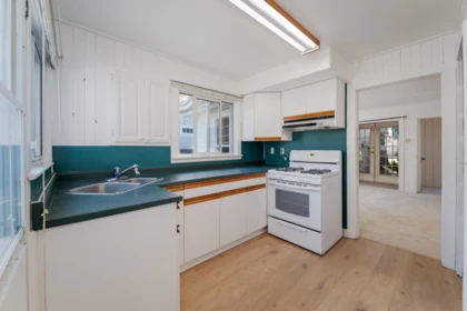 Basement Recreation Room Photo of 2680 Mcbride Avenue, Surrey, BC