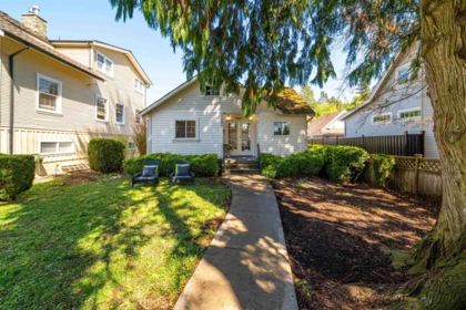 2680 Mcbride Avenue, Surrey, BC, Surrey — Single Family Residence for sale