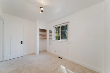 Guest Bathroom Photo of 2680 Mcbride Avenue, Surrey, BC
