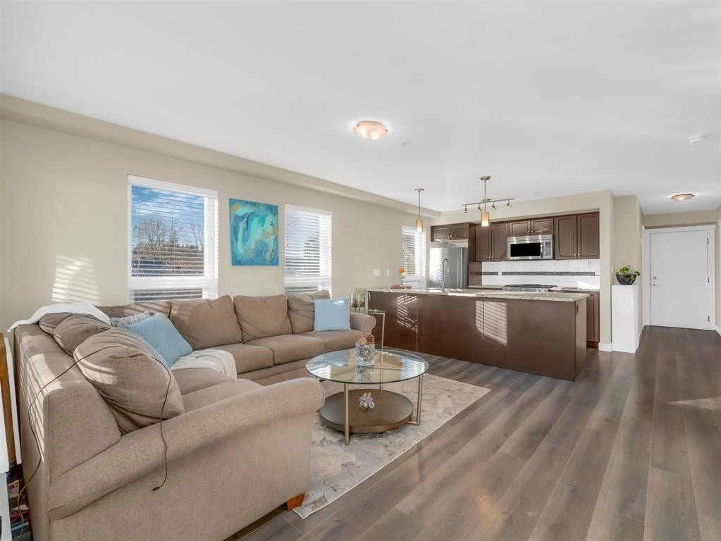 Family Room Photo of 105 4815 55b Street, Delta, BC