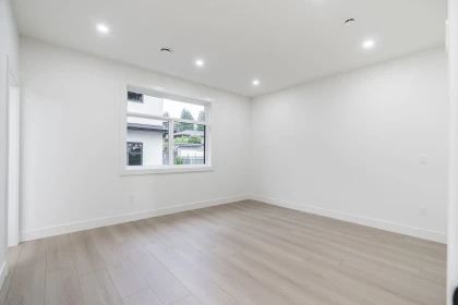 Hallway Photo of 1 5953 Winch Street, Burnaby, BC