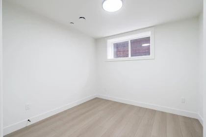 Powder Room Photo of 1 5953 Winch Street, Burnaby, BC