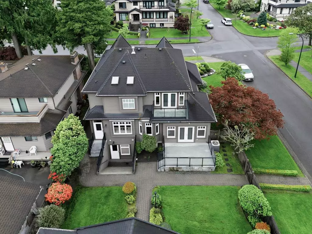 Family Room Photo of 4418 Brakenridge Street, Vancouver, BC