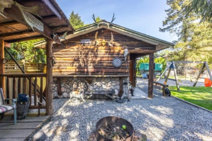 Community Amenities Photo (Clubhouse) of 18311 Hunter Place, Surrey, BC