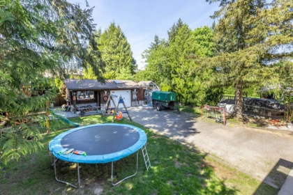 Garden / Landscaping Photo of 18311 Hunter Place, Surrey, BC