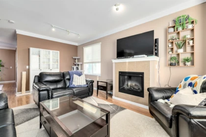 Breakfast Nook Photo of 23 6575 192 Street, Surrey, BC