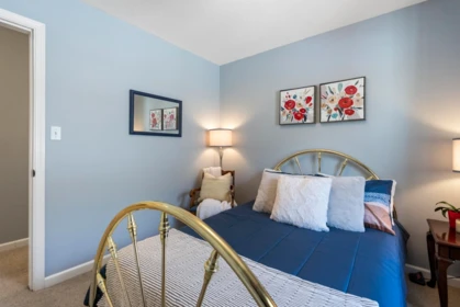 Hallway Photo of 9109 160a Street, Surrey, BC