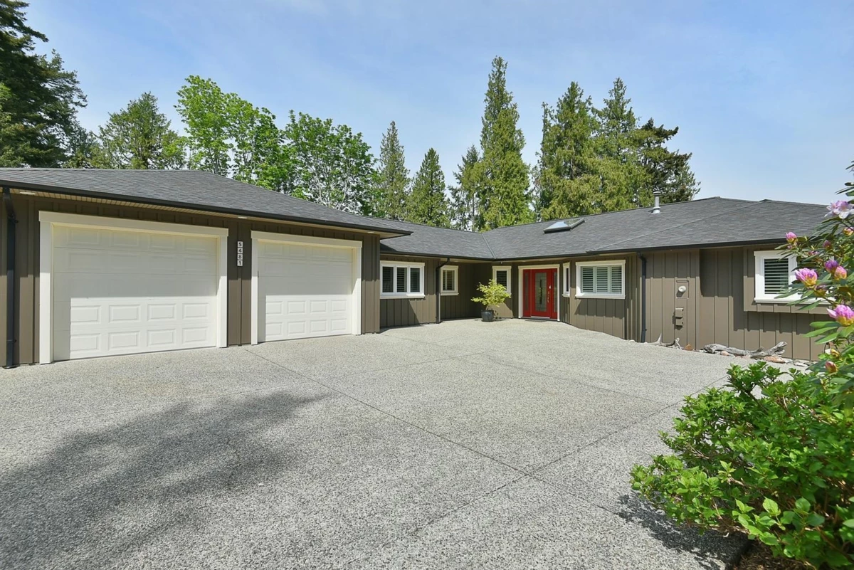 Family Room Photo of 5481 Eureka Road, Halfmoon Bay, BC