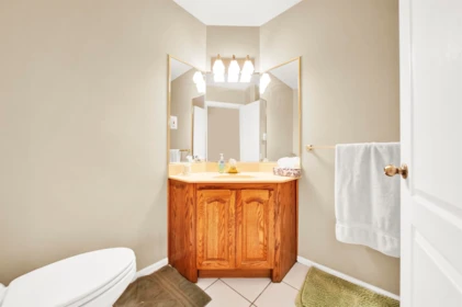Guest Bathroom Photo of 5451 Mytko Crescent, Richmond, BC