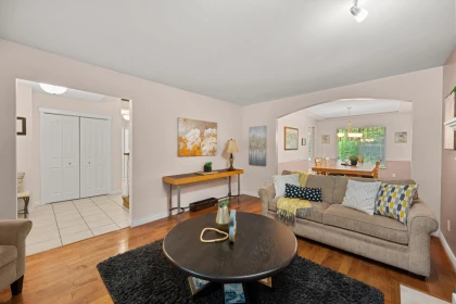 Kitchen Island Photo of 20357 91a Avenue, Langley, BC