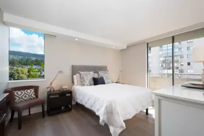 Laundry Room Photo of 701 1341 Clyde Avenue, West Vancouver, BC