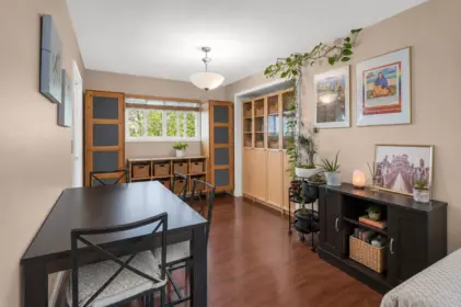 Breakfast Nook Photo of 14318 68 Ave, Surrey, BC