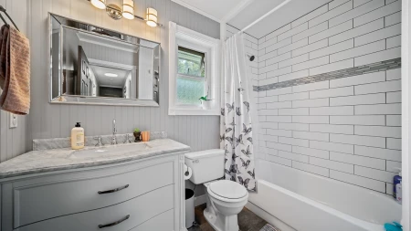 Laundry Room Photo of 3222 Chestnut Street, Abbotsford, BC