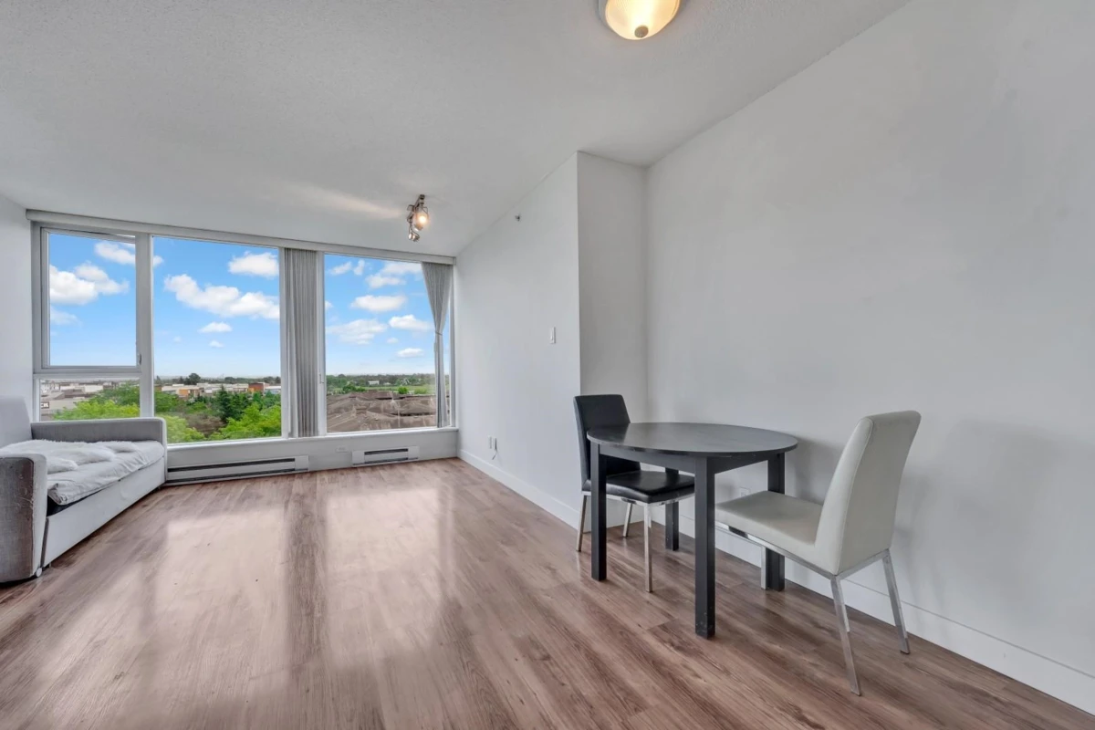 Living Room Photo of 1103 5028 Kwantlen Street, Richmond, BC
