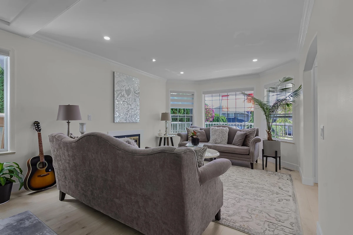 Dining Area Photo of 19113 62a Avenue, Surrey, BC